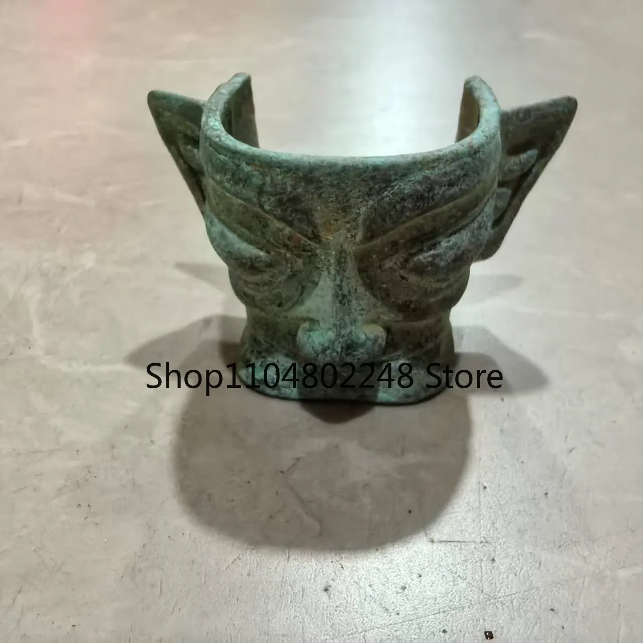 China Old be unearthed collectibles,From Countryside Bronze Humanoid face facial