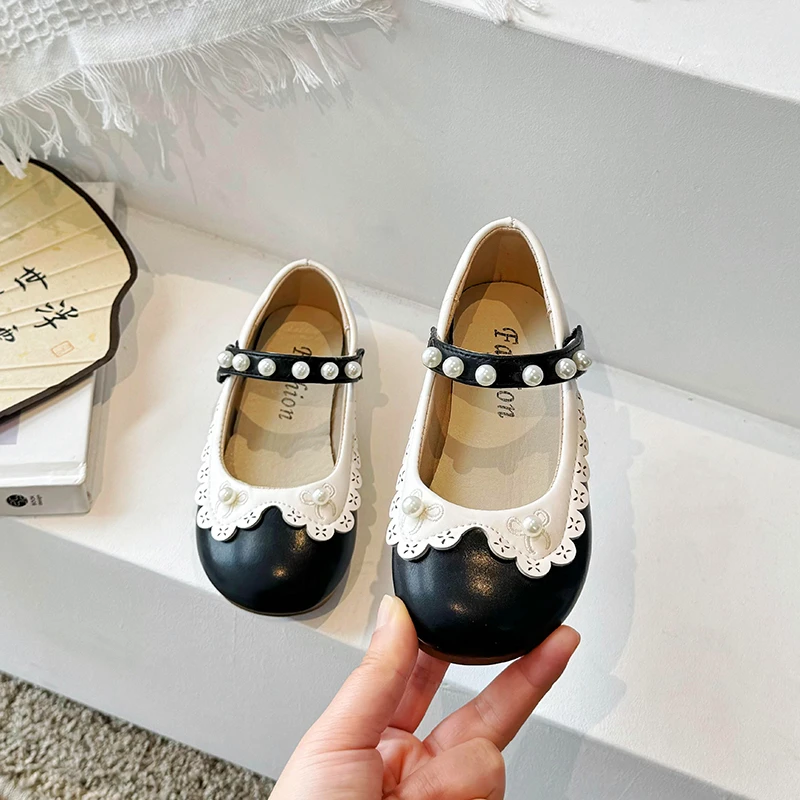 Girl's Pearl Lace Soft Bottom Embroidered Round Toe Princess Shoes, Children's 2024 New Spring Fashionable Small Leather Shoes