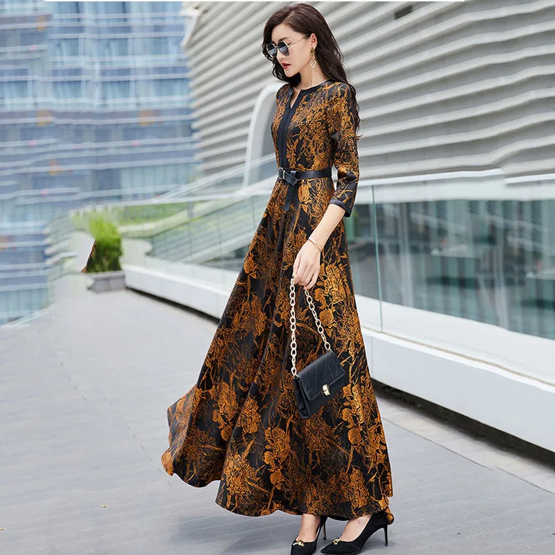 Longsleeved Dress Female 2023 Spring And Autumn New Waist Slim Temperament Vneck Printing To Bare Feet Ladies Elegant Long Skirt