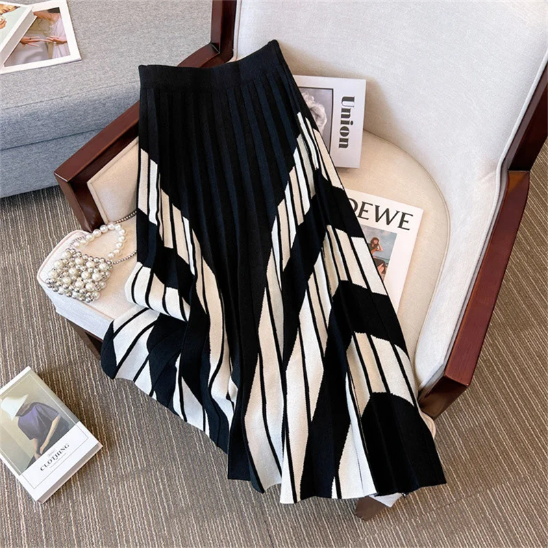 여성용 하프 길이 스커트 2025 봄 가을 신상 플리츠 컬러 블록 니트 플리츠 스커트 하이 웨이스트 미디 길이 스커트