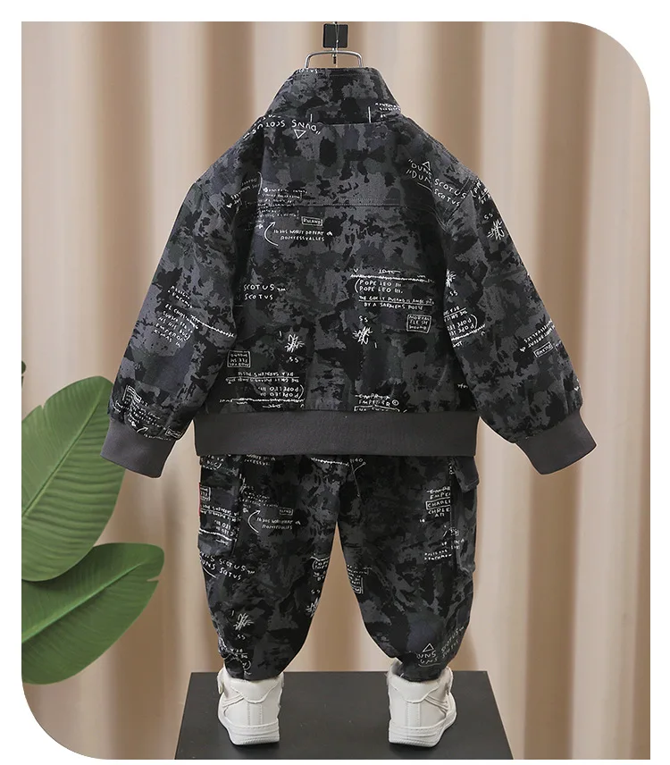 Children's spring  autumn models suit dressy boys camouflage jacket two-piece small boys handsome special forces sports clothes