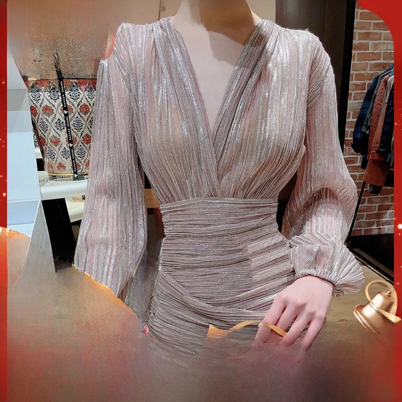 

Летний комплект MaSandeM 2023: яркий топ-блузка с V-образным вырезом, плиссированная юбка с завышенной талией и эффектом утягивания, однотонный, в стиле Ladylike