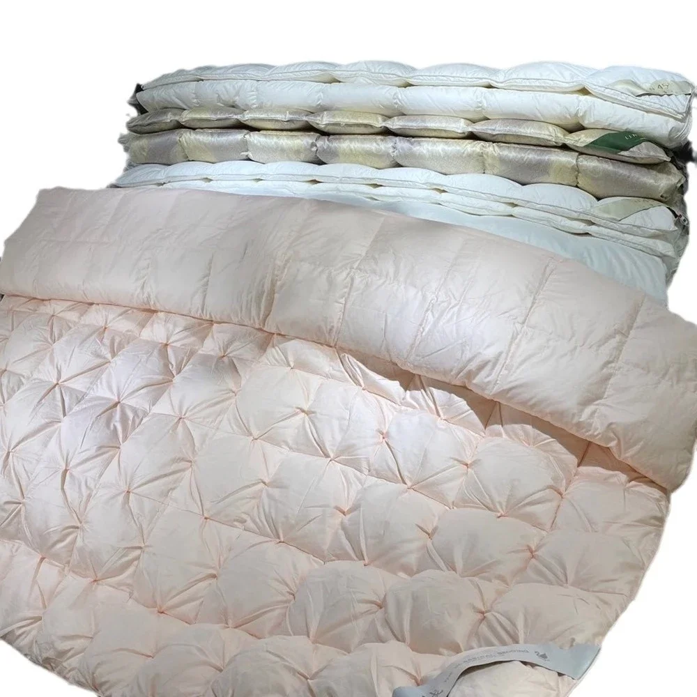 

Fluffy twisted down quilt 95 white goose down quilt