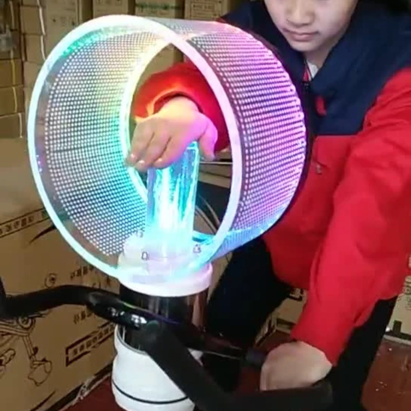 Pedal juicer, spinning bicycle self-generated juice