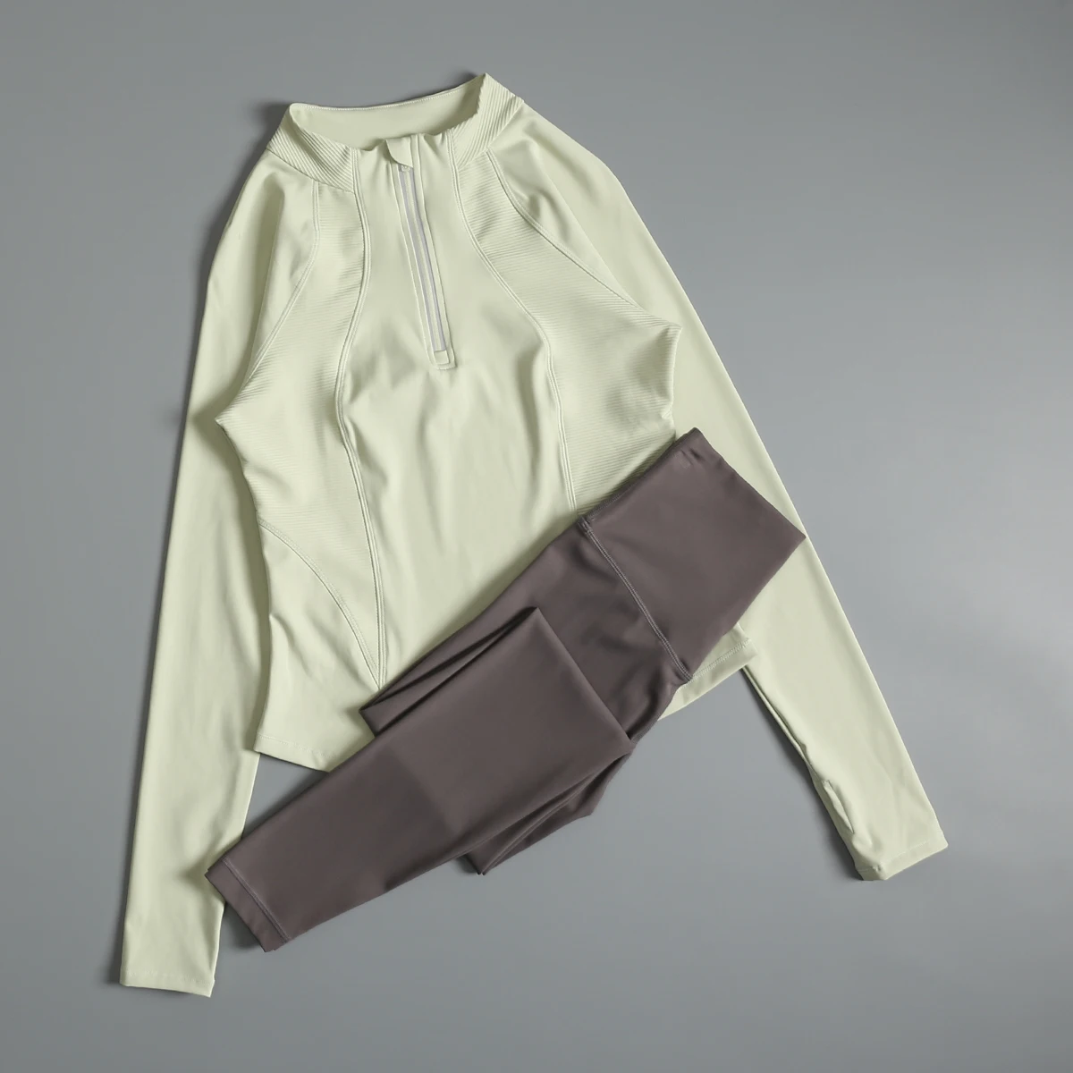 

Fitness jacket for women in autumn and winter new slim slim quick-drying top long-sleeved running exercise training yoga suit