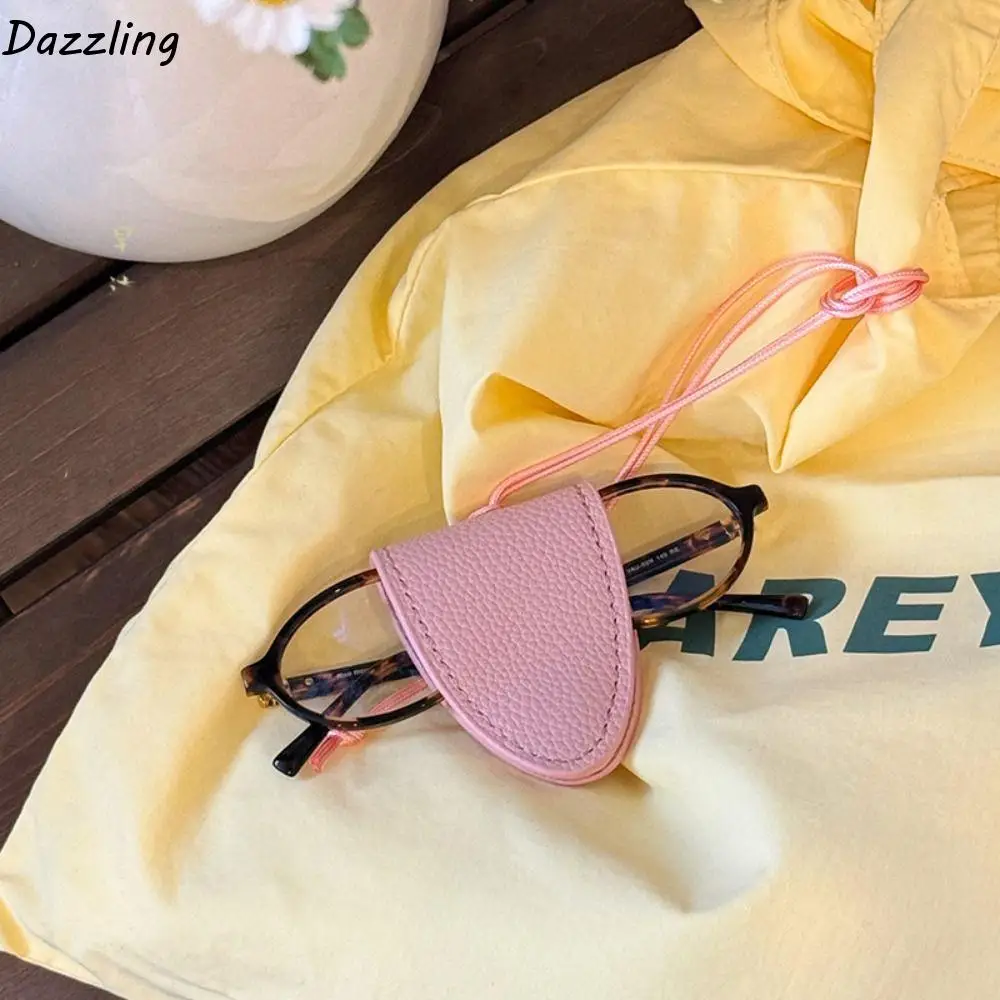 

Anti-lost Pu Leather Magnetic Glasses Bag Sunglasses Storage Neck Hanging Sunglasses Pendant Eyeglass Clip Organizer Gadget
