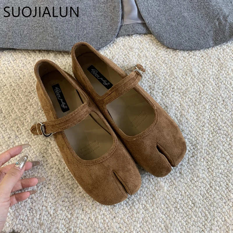 SUOJIALUN Autumn Women Flat Shoes Fashion Split Toe Slip On Loafer Shoes Flat Heel Soft Leather Casual Outdoor Shallow Ballerina