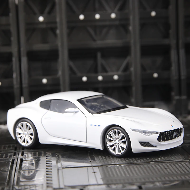 Maserati-modelo de coche deportivo de aleación Alfieri Coupe 1:32, vehículo de Metal fundido a presión, simulación de sonido y luz, juguete para niños, regalo