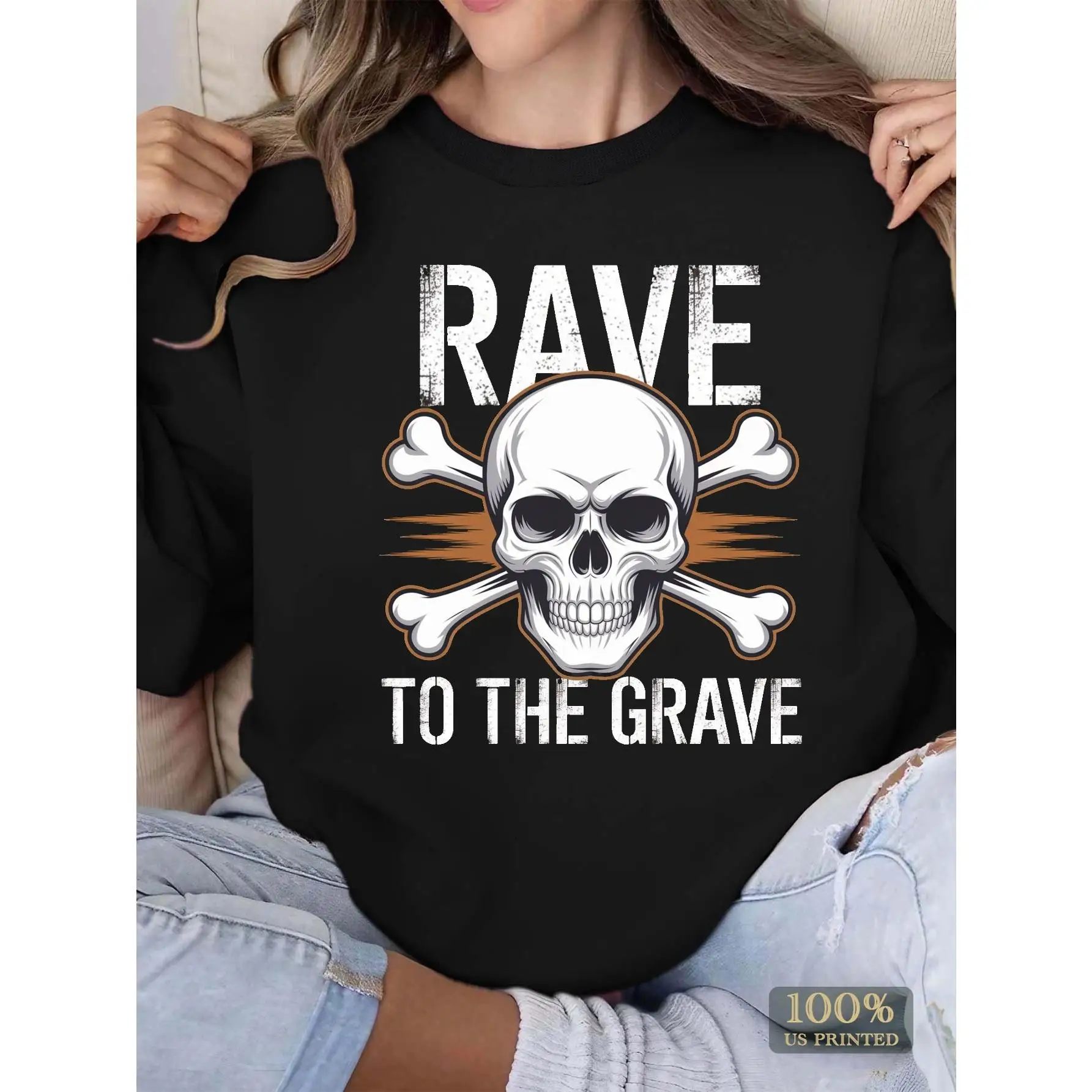 

Rave To The Grave Skull Crewneck Sweatshirt, Unisex Goth Punk Pullover, Oversized Halloween Party Top for Music Festival