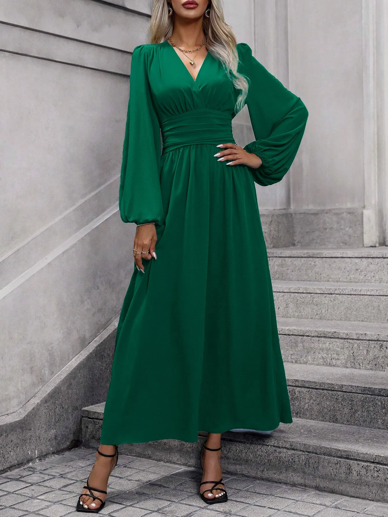 Französisches Retro-Kleid mit Laternenärmeln und Schlitz für Damen, Winter 2025, Strick-Bodycon-Maxikleid – Detail 4