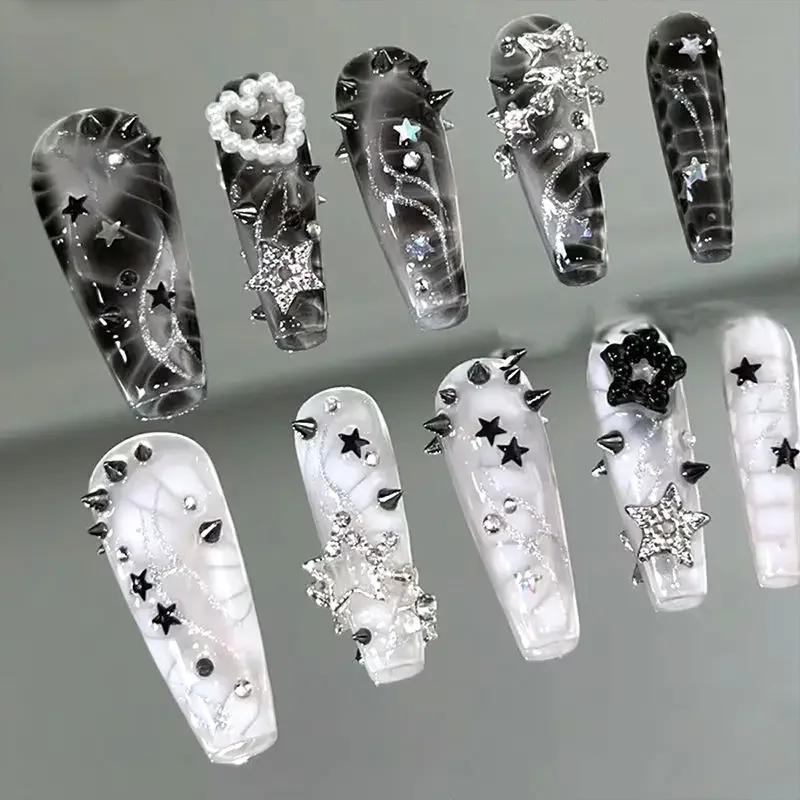 6 กริดสีดํา Silver Alloy Rivet Punk Nail Art Charm อุปกรณ์แต่งเล็บ DIY ขนาดผสม METALLIC SPIKE เล็บ Studs อุปกรณ์ตกแต่ง