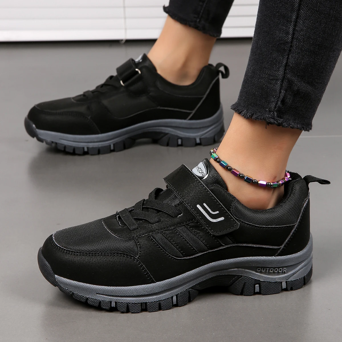 New Premium Unisex Mountain Road Marathon Running Shoes with Rubber Sole Four Seasons Outdoor Couple Sports Shoes
