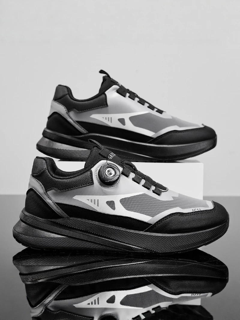 Men's Casual Sports Shoes with Rotating Buttons Autumn Outdoor Climbing Anti-slip Wear-resistant Soft Bottom Fashionable Shoes