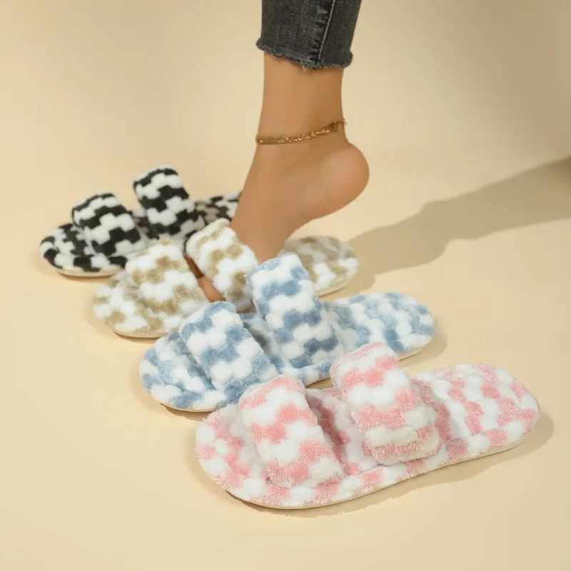 

Новинка 2023 года, женские зимние тапочки с открытым носком, мягкие плюшевые шлепанцы на плоской подошве, женские удобные нескользящие домашние тапочки с двойным ремешком
