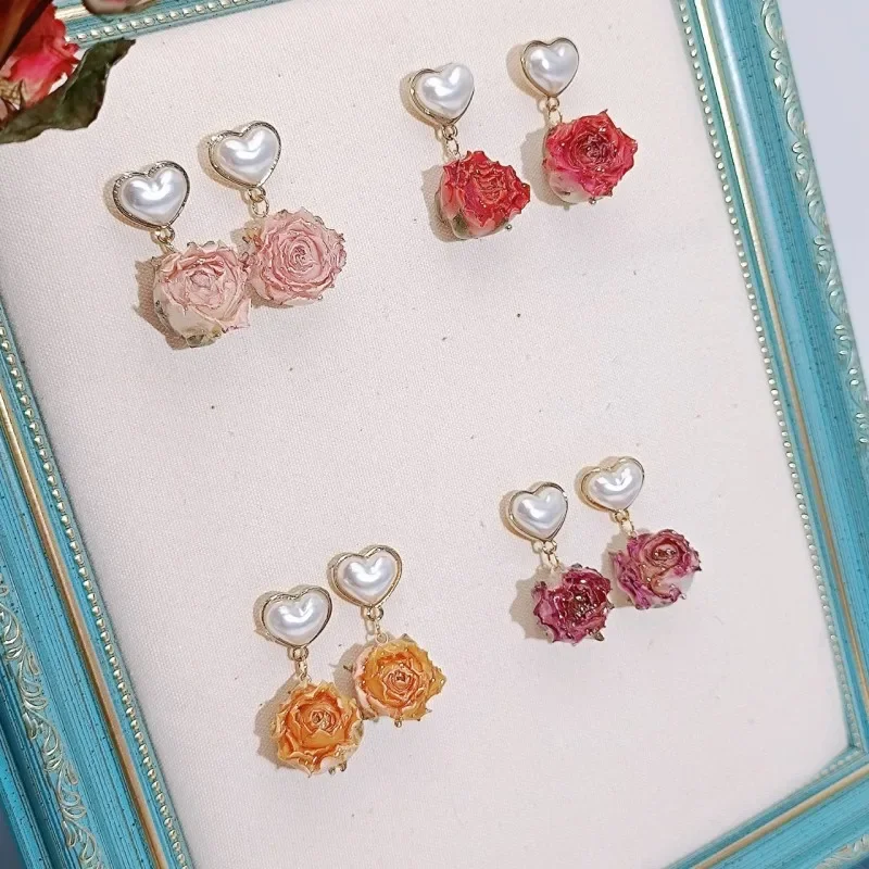 

Cute Love Heart Drop Earrings With Rose Unique Epoxy Resin Natural Rose Flower Earrings Immortal Rose Jewelry Custom Packaging