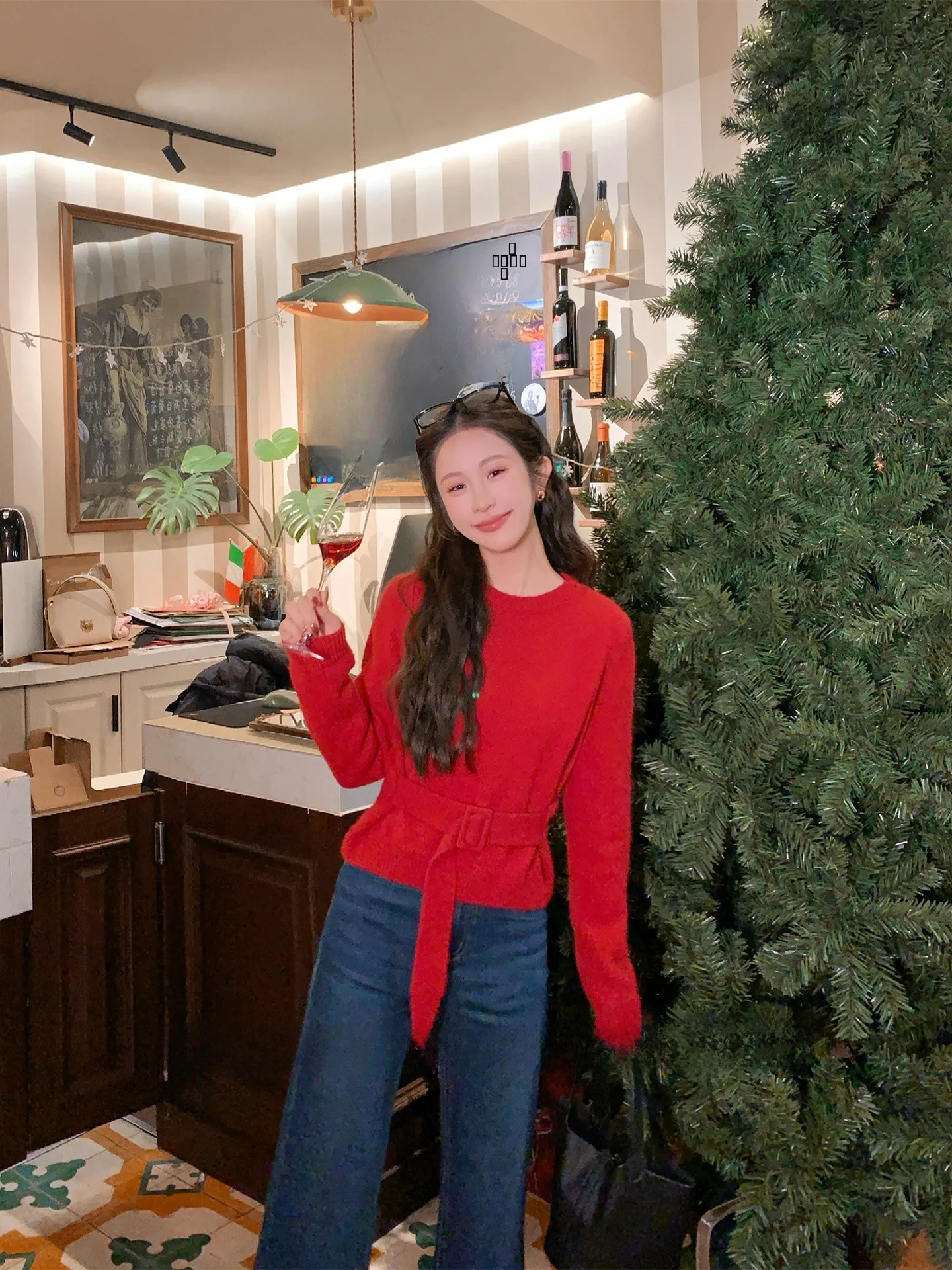 

Свободный вязаный женский свитер в корейском стиле с поясом, новинка весны, дышащий, комфортный, из смесовой ткани (полиэстер, нейлон, шерсть)