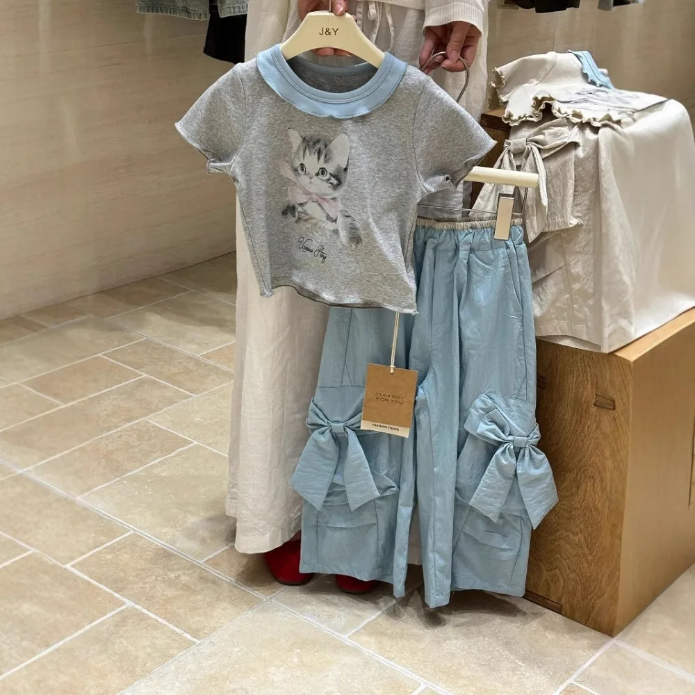 

Комплект для девочек, лето 2021, новый стиль, хлопковая футболка с рюшами и котом, широкие брюки с бантом, милые модные повседневные повседневные корейские брюки
