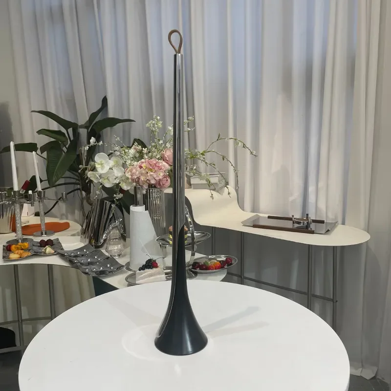 Nordic Walnut Long Handle Shoehorn Stainless Steel Self Standing Shoe Horn for Elderly Pregnant Women Home Entrance Hallway