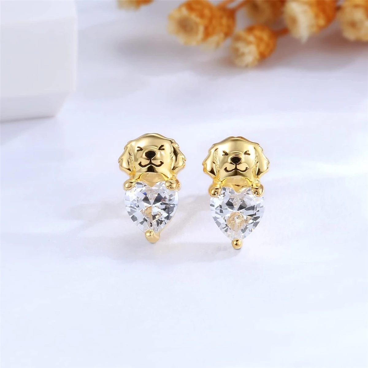 1Pair Cute Golden Retriever Crystal Earrings Creative Pet Dog Jewelry Perfect Gift for Dog Lovers on Holidays and Birthdays