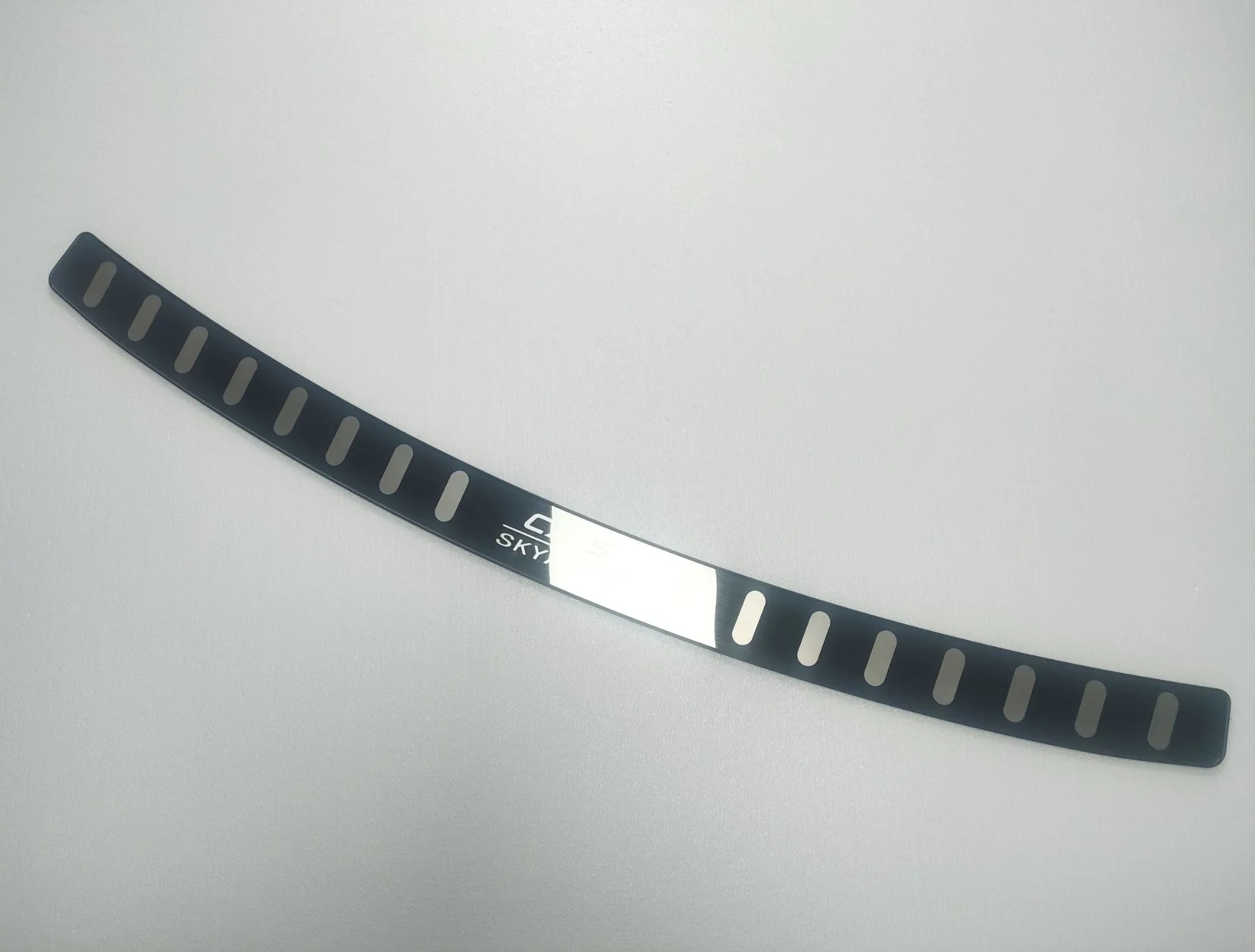 

for Mazda CX-5 CX5 2017-2020 2017-2024 Stainless Steel Rear Trunk Bumper Protector Rear Scuff Plate Rear Door Sill