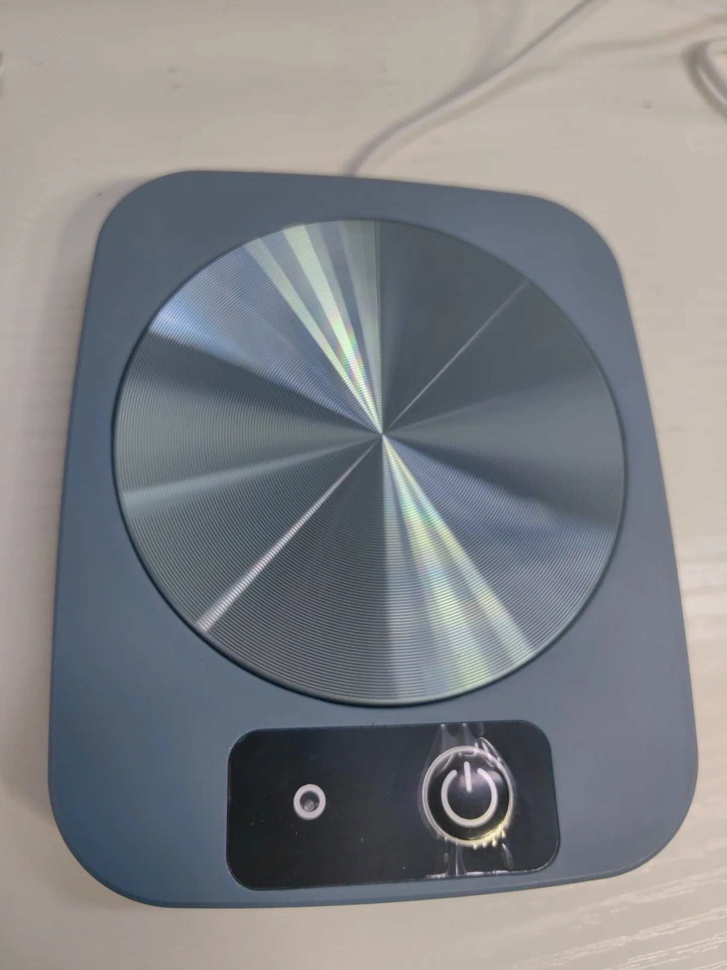 aquecedor-eletrico-para-canecas-base-aquecedora-para-canecas-de-cafe-aquecedor-usb-para-canecas-base-aquecedora-suporte-com-temperatura-constante-para-uso-domestico-no-escritorio-ou-como-presente