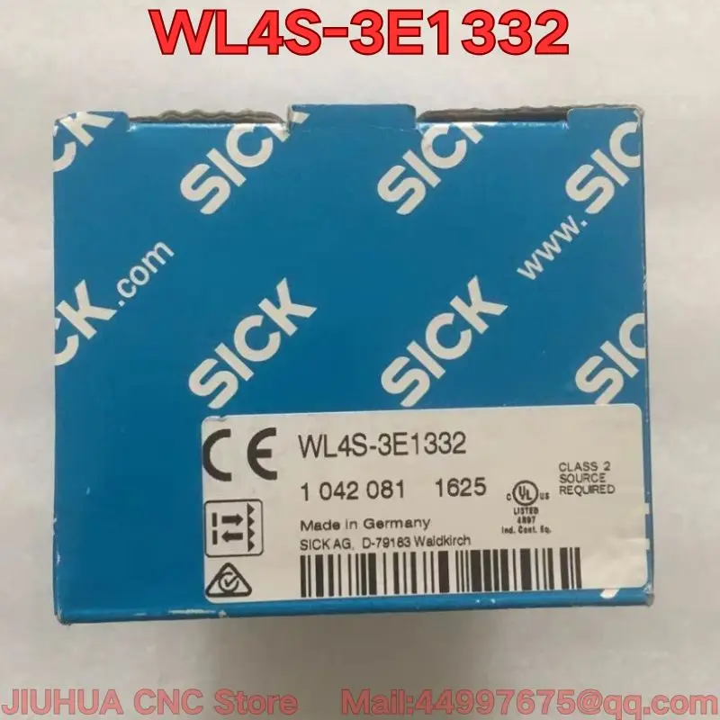 New WL4S-3E1332 photoelectric sensor