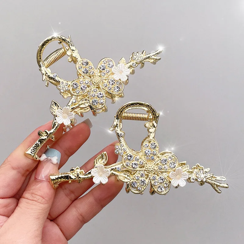 

New Korean Rhinestones Pearl Flower Hair Claws Metal Large Elegant Hair Clips Headwear for Women Girls Hair Accessories Gifts