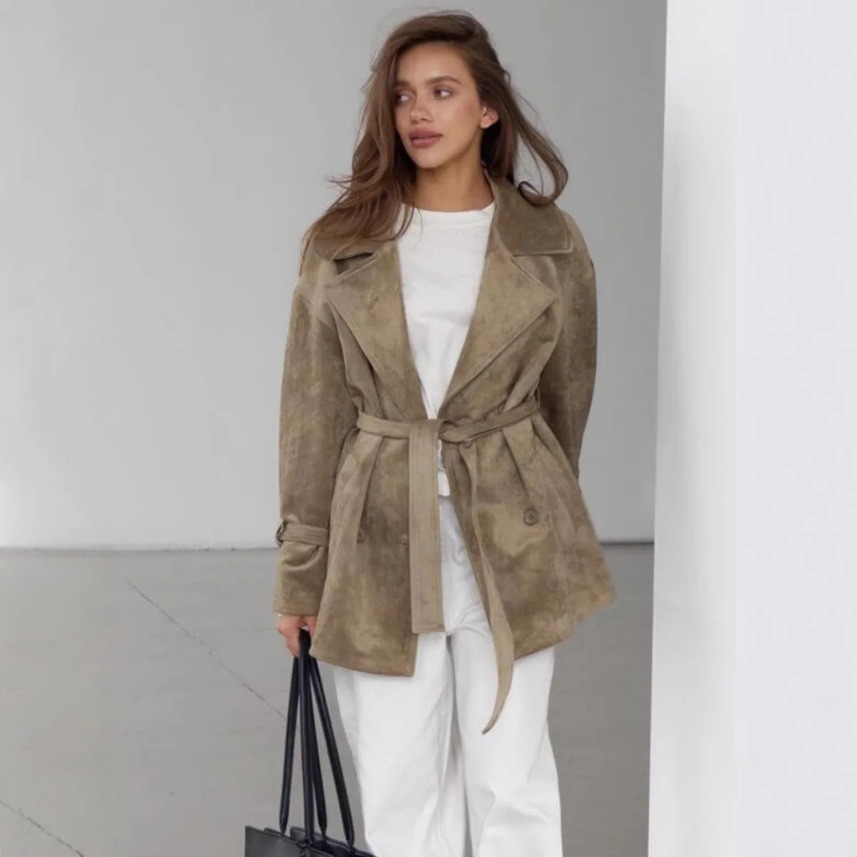

Vintage Suede Coat European and American 2025 Autumn and Winter Clothes Women New Solid Casual Lapel Waist Lace-up Coat