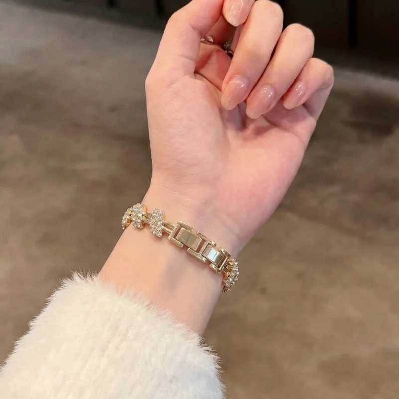 

Металлический ремешок нестандартной формы, подходящий для ремешков HW Watch Fit3/Fit4 и ремешков ручной работы для HW Band 8/9/10NFC.