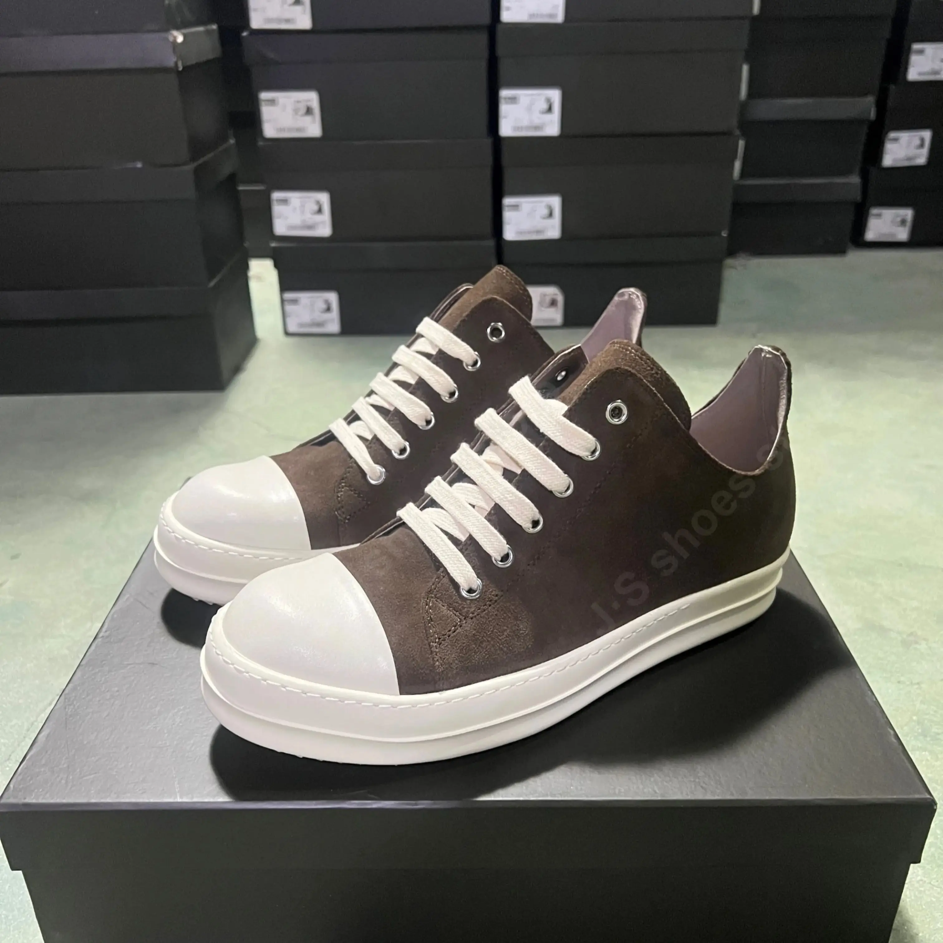 

Ricks Luxury Men Shoe Owens Casual Shoe Low Top Shoe Brown Suede Shoes Cow Suede Leather Sneakers Lace Up Women Owens Sneaker