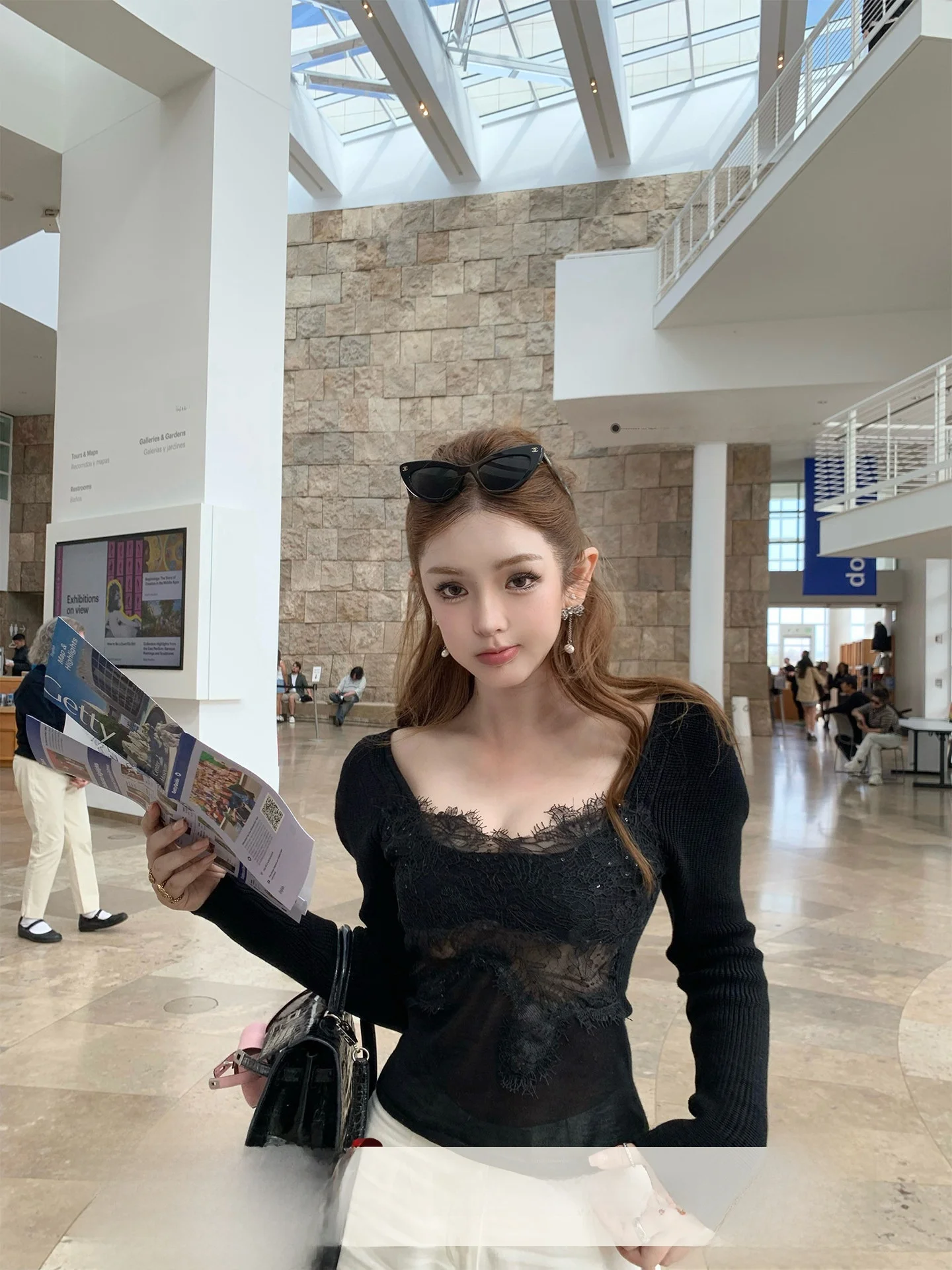 

DOGGYQIN Lace Embroidery Short Sleeve T-Shirt Women's Pure Desire Top Gillray Museum Learsel Women's Fashion Spring