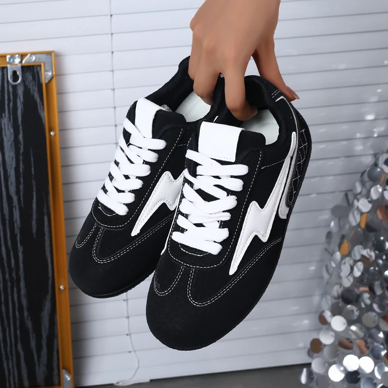 2025 أ/واط جديد! أحذية كاجوال للجنسين - خفيفة الوزن، عصرية، متعددة الاستخدامات، مريحة، مستديرة من الأمام، عصرية للارتداء اليومي