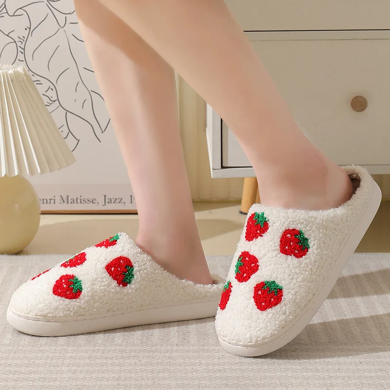 Winter Home Women Slippers Strawberry Casual Faux Fur Warm House Shoes Girls Bedroom Comfy Home Flat Slip-on Slides Shoes