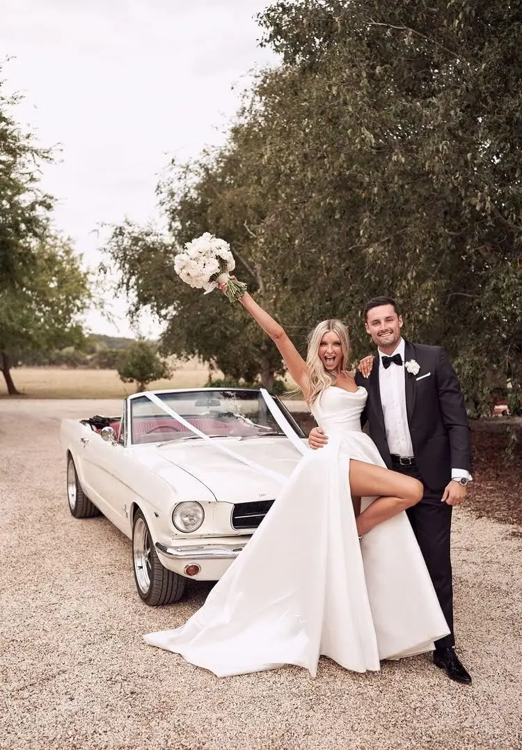 Abito da ballo in raso bianco senza spalline Abito da ballo formale con pieghe lunghe con spacco e tasche per abito da sera da donna