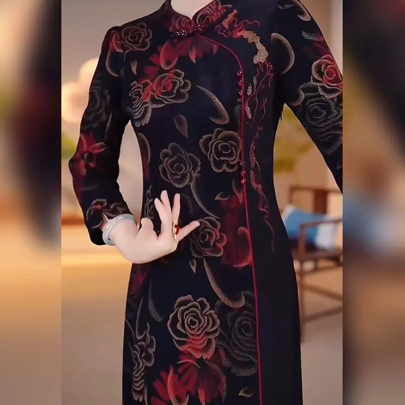 Autumn New High-end Qipao Long Sleeved Slim and Elegant Suitable for Middle-aged and Elderly Female Mothers Wearing Long Skirts