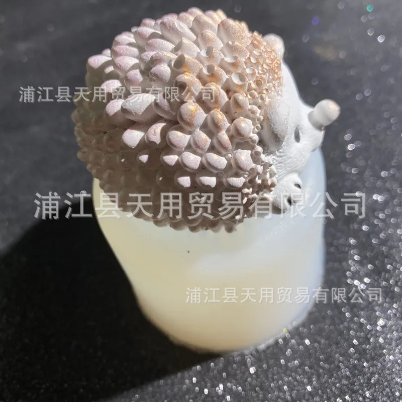 3D Hedgehog Mousse Cake Liquid Silicone Mold DIY Handmade Creative Epoxy Decoration Accessories Resin Molds Mould 15-984