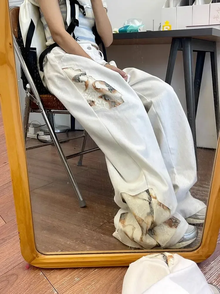 Retro Lace Spliced ​​white Jeans for Women's Spring and Autumn Style Design High Street Straight Loose Wide-leg Trousers