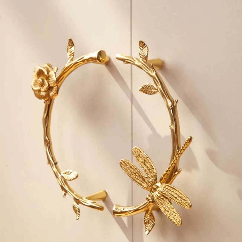 Mid‑Century Gold Brass Flower Pull Handle Home Cabinet Knob Elegant Drawer Grip Furniture Hardware Accessory for Wardrobe