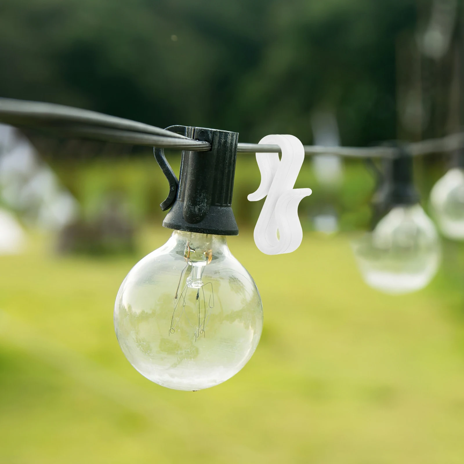 50Pcs Plastic Gutter Hooks S Shape Design Weatherproof Christmas Light Clips Outdoor Decoration Hangers