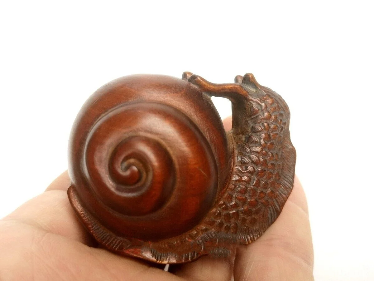 Japanese boxwood handmade Snail statue Simulation Animal Model home decoration