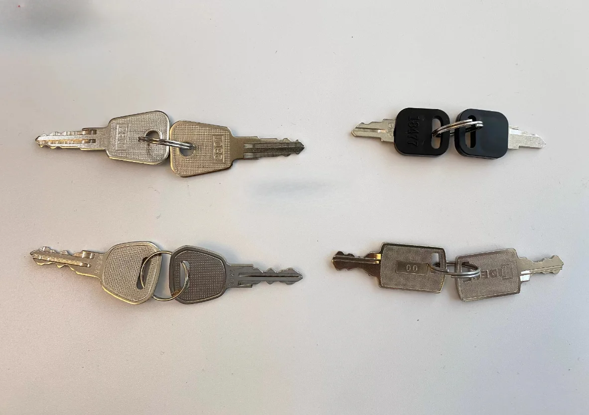 

Набор из 8 ключей для замков лестниц IDEC, ключей для лифтов, ключей для эскалаторов Jiangnan Jiajie 18477, ключей 2801/8325/7325