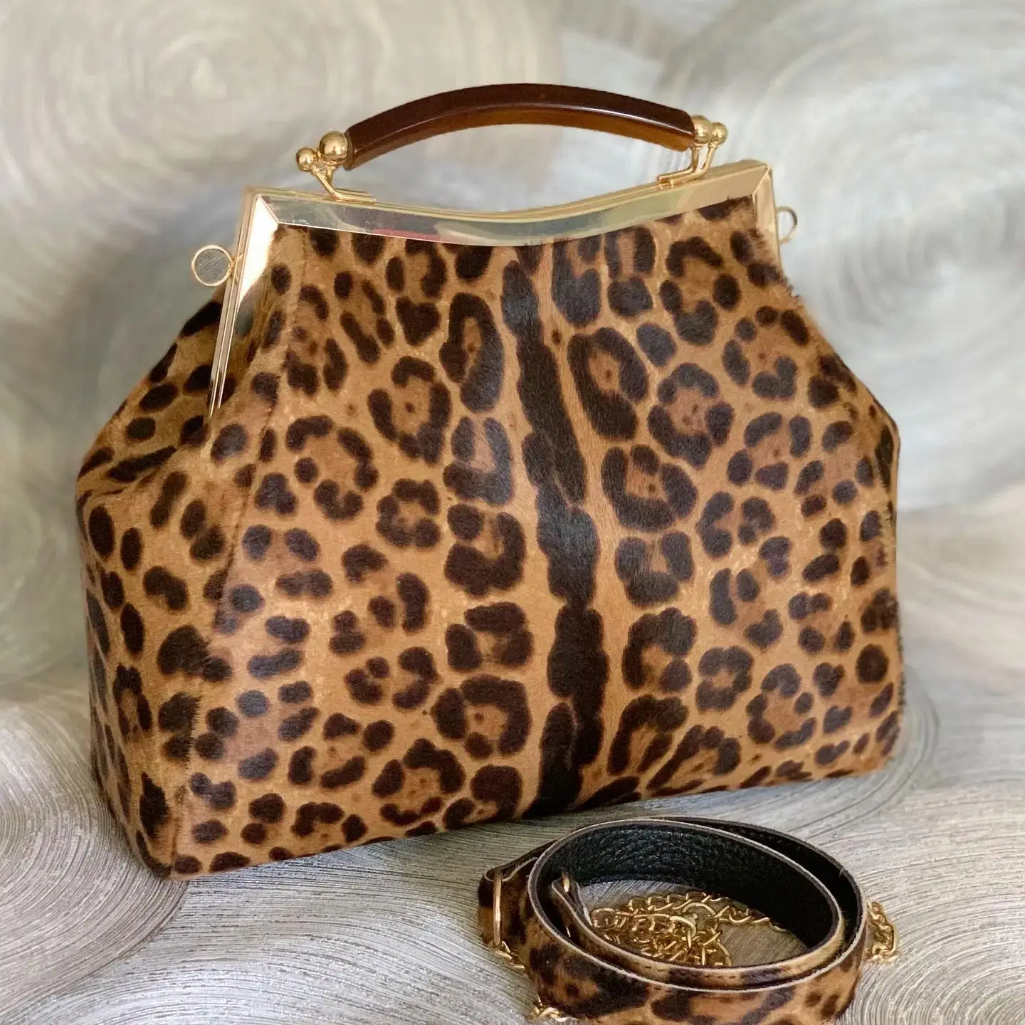 

Lost in Vintage Leather leopard Print Bag Kisslock Bag Purse Shoulder Cross Bags Metal Frame Clutch Detachable Chain 25x15x8cm