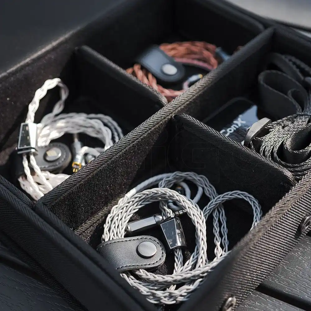 Effect Audio Chamber Carrying Case Adjustable Headphone Earphone Cable Leather Storage Box Organizer Box For Audio Equipment