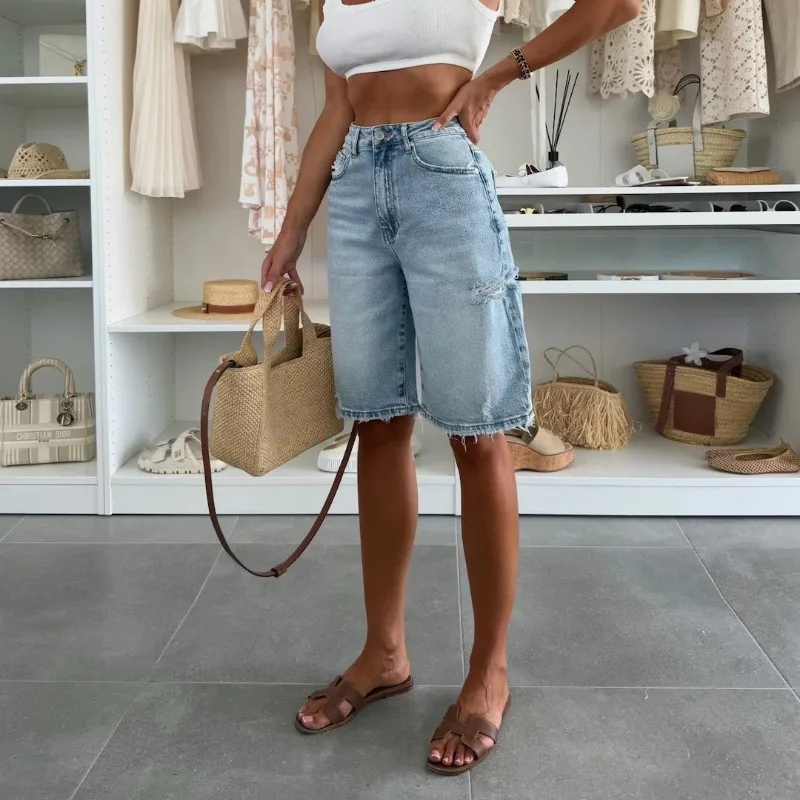 شورت جينز نسائي صيفي جديد على طراز الشارع الأمريكي للترفيه الحضري فضفاض بفتحة مغسولة
