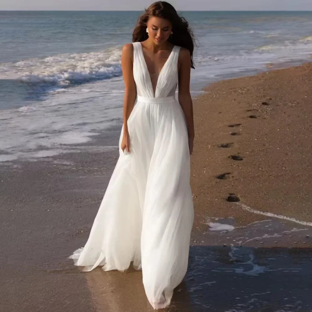 

Customized Charming V-neck Ruched Wedding Dress Exquisite Ruffles Bridal Gown Spaghetti Strap Wedding Gown Vestidos De Novia