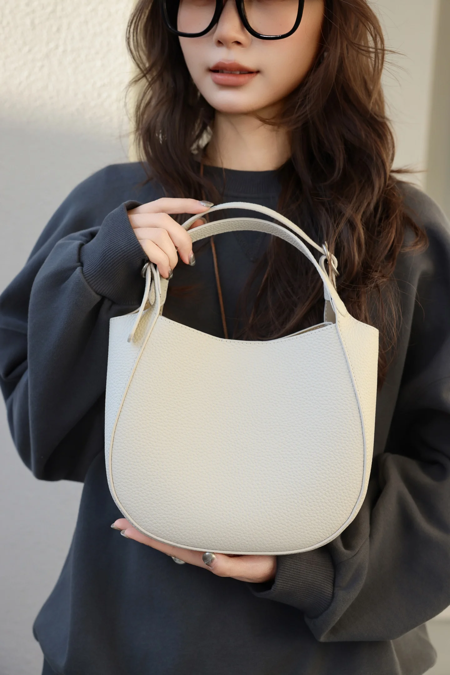 

Новая модель 2026 года: Сумка из натуральной кожи (первый слой), женская, вместительная, для повседневного использования, универсальная, через плечо, на пояс, подмышечная, трендовая