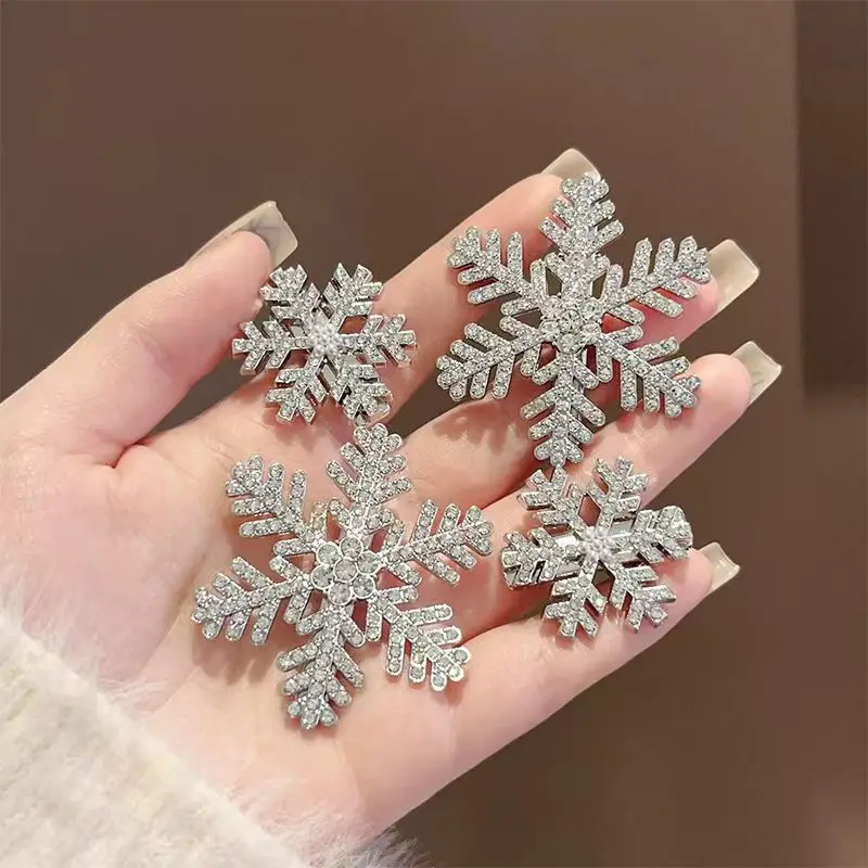 Charming Autumn And Winter Snowflake Rhinestone Hairpin Women'S New Year Versatile Temperament Jewelry Wholesale