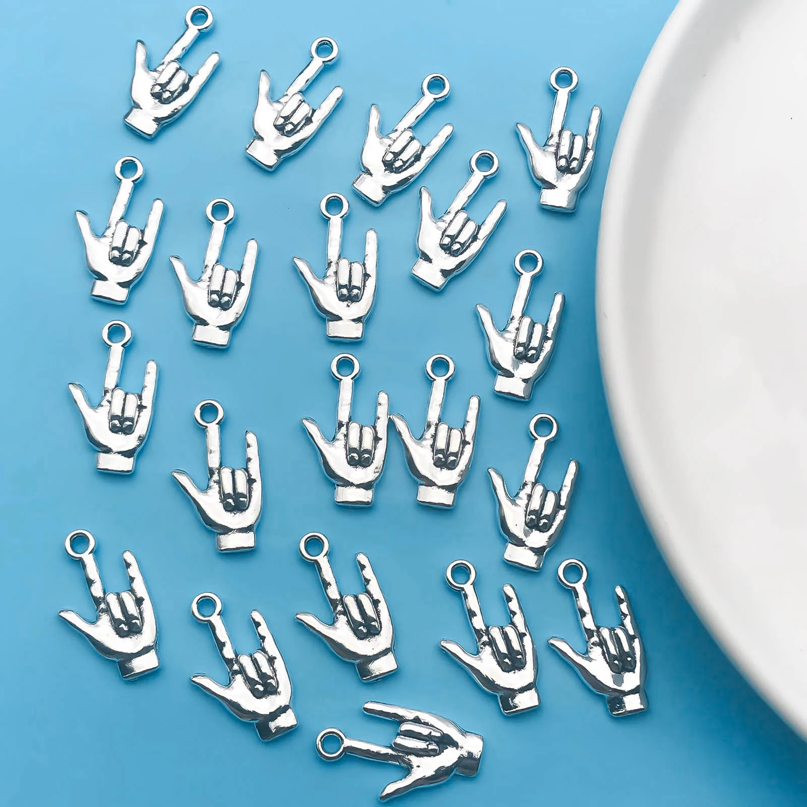 10/20pcs 22x12mm Antique Silvery Hand Pendant Non-Verbal I Love You Hand Sign Charms For Jewelry Making Findings Crafting