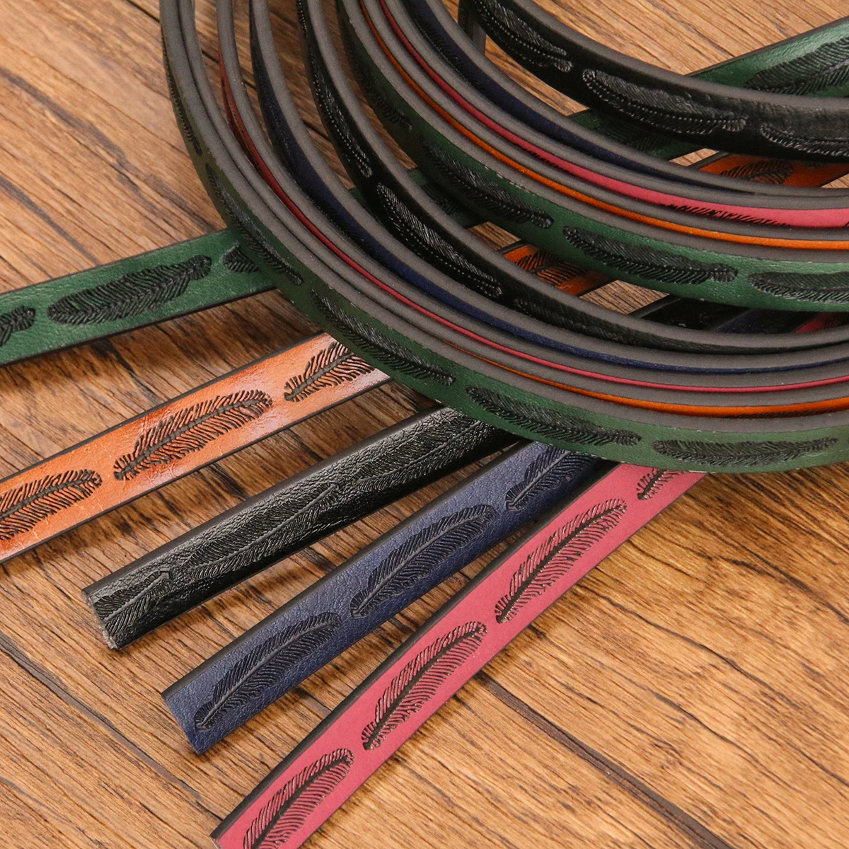 1Pcs 120 x 1cm 5 Color Printing Feather PU Leather Cord Rope Diy Jewelry Findings Accessories Making Material For Bracelet