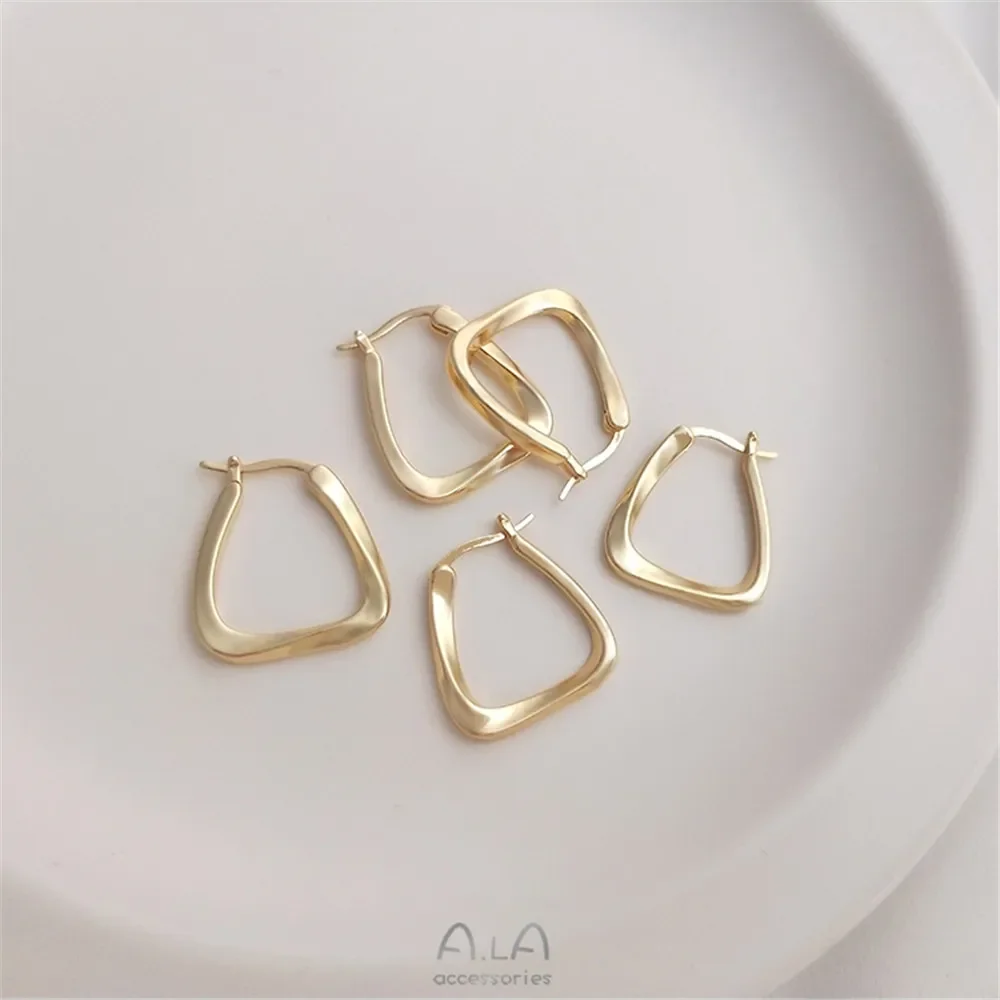 

14K gold plated geometric twisted metal triangle earrings Women's luxury pendant small earring premium sense earrings